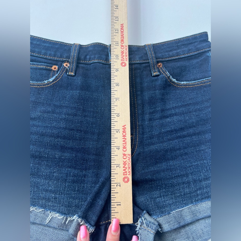 Abercrombie & Fitch High Rise  Blue Denim • Cuffed Raw Hem • Women’s Size 27/4 - Picture 8 of 11